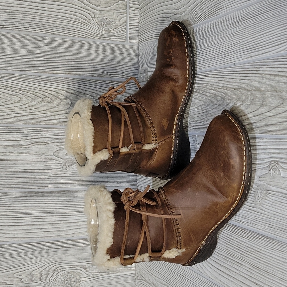 UGG Caspia Suede Leather Shearling Short Boots